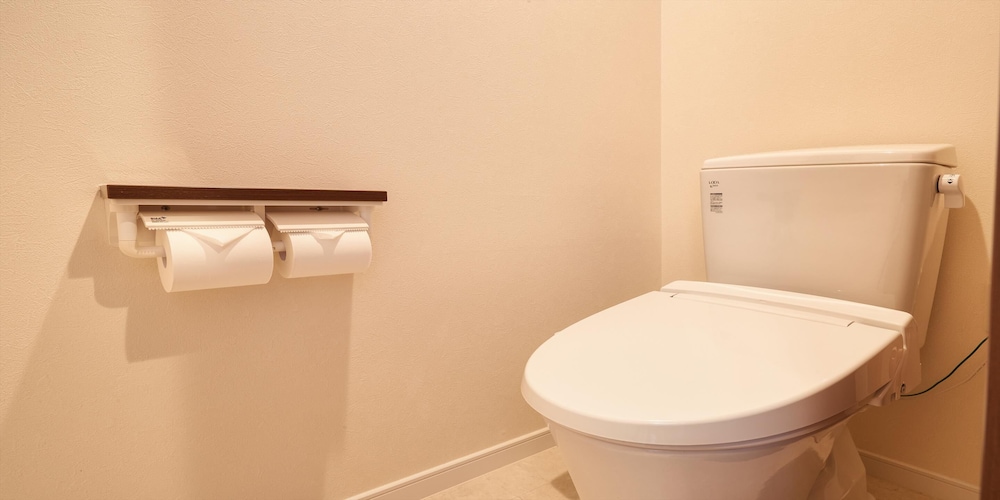 スーペリア ツインルーム 禁煙 ハーバービュー バスルーム4 | シーサイドコンドミニアム ラナ北谷