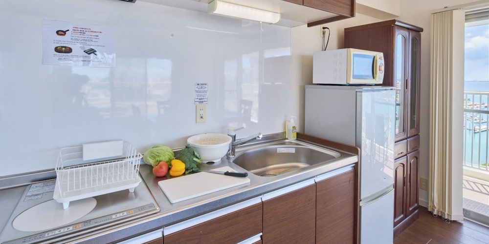 ファミリー ルーム 禁煙 客室34 | シーサイドコンドミニアム ラナ北谷