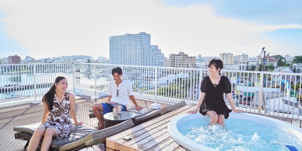 ファミリー ルーム 禁煙 客室48 | シーサイドコンドミニアム ラナ北谷