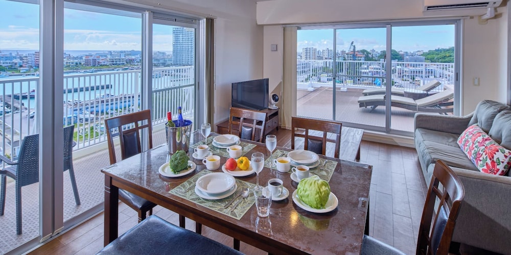 ファミリー ルーム 禁煙 客室60 | シーサイドコンドミニアム ラナ北谷