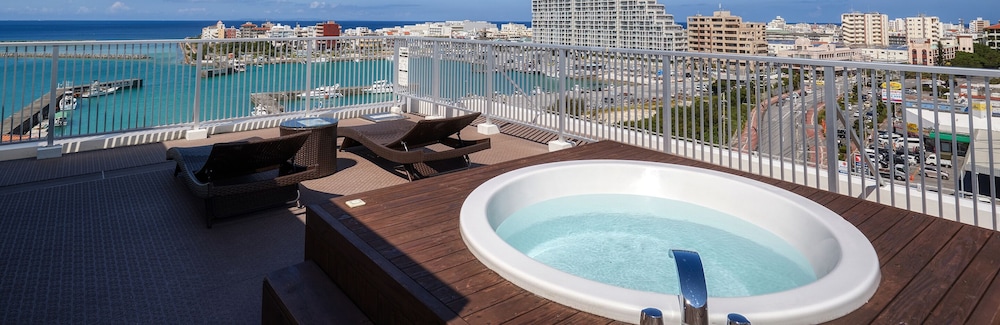 ファミリー ルーム 禁煙 客室23 | シーサイドコンドミニアム ラナ北谷