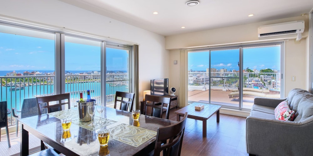 ファミリー ルーム 禁煙 客室28 | シーサイドコンドミニアム ラナ北谷