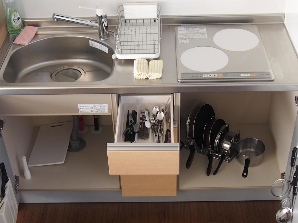 スタンダード ツインルーム 禁煙 (No View) 専用簡易キッチン2 | シーサイドコンドミニアム ラナ北谷