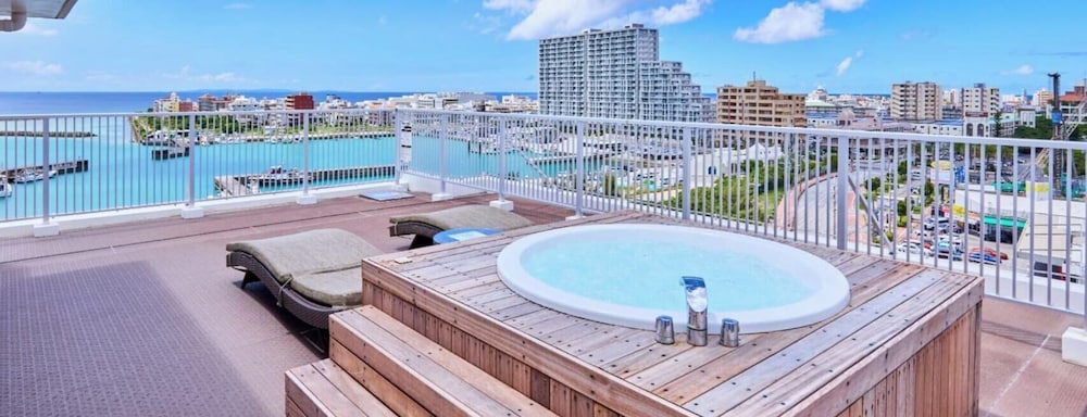 ファミリー ルーム 禁煙 | シーサイドコンドミニアム ラナ北谷