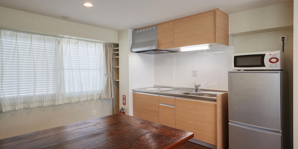 スタンダード ツインルーム 禁煙 (No View) 客室13 | シーサイドコンドミニアム ラナ北谷