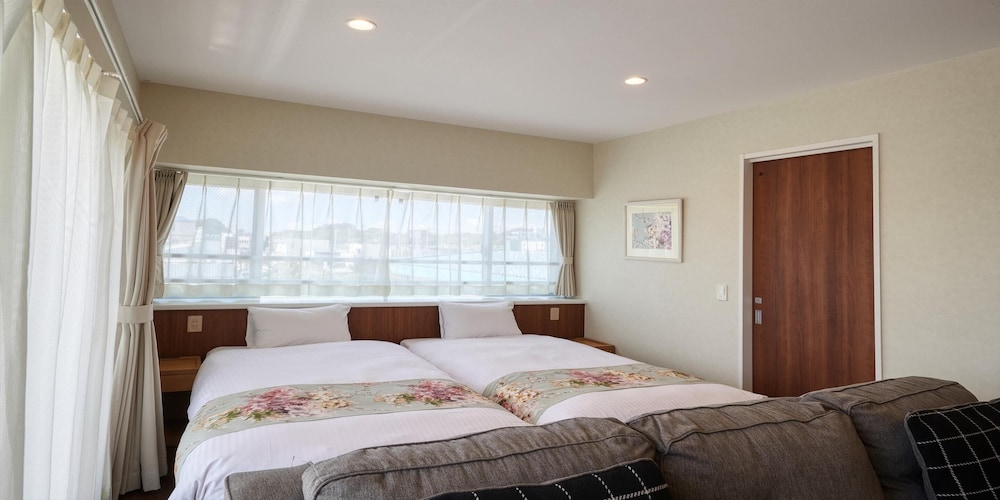 スタンダード ツインルーム 禁煙 (No View) 客室12 | シーサイドコンドミニアム ラナ北谷