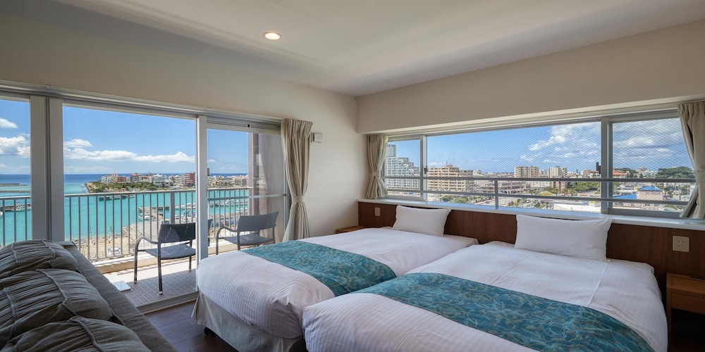 スーペリア ツインルーム 禁煙 ハーバービュー 客室10 | シーサイドコンドミニアム ラナ北谷