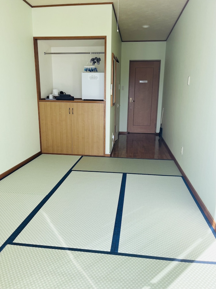 和室 6畳 ツインルーム (布団の枚数は予約人数により変動あり) 客室2 | 上や