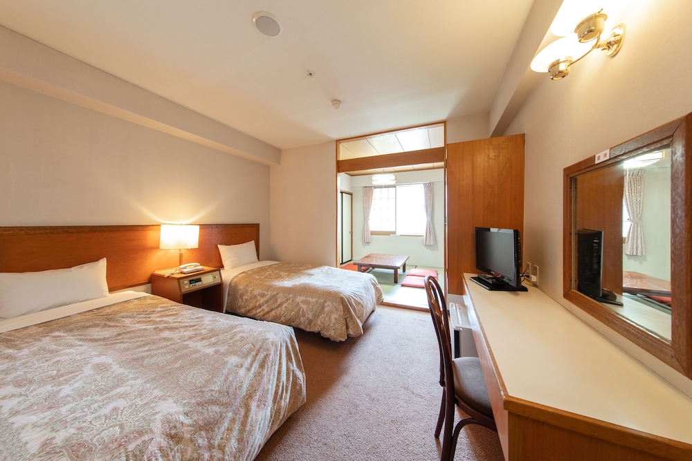 Annexツイン＋和室4.5畳 | 赤倉ホテル