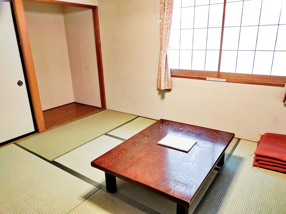 Annexツイン＋和室4.5畳 客室3 | 赤倉ホテル
