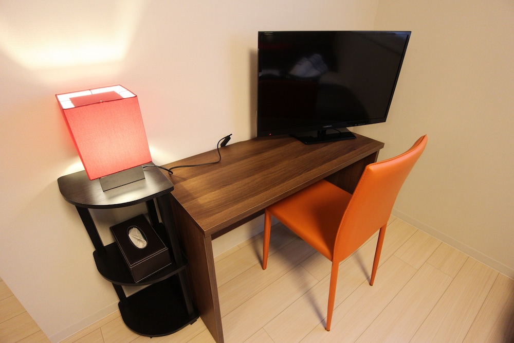 スタジオアパートメント　トリプルベッド テレビ0 | ステイザ大阪