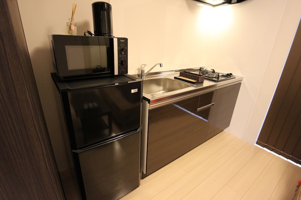 スタジオアパートメント　トリプルベッド 専用キッチン0 | ステイザ大阪