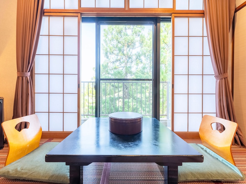 スタンダード ルーム 禁煙 客室2 | リブマックスリゾート夕日ヶ浦木津温泉