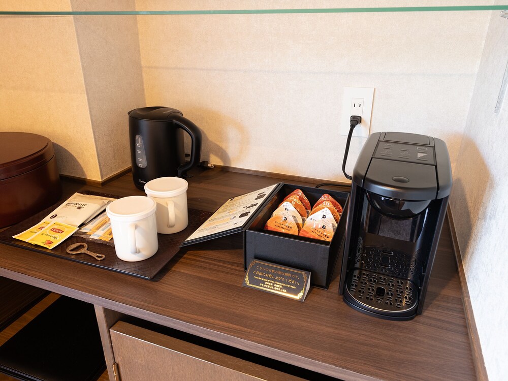 スーペリア ツインルーム 禁煙 客室5 | リブマックスリゾート夕日ヶ浦木津温泉