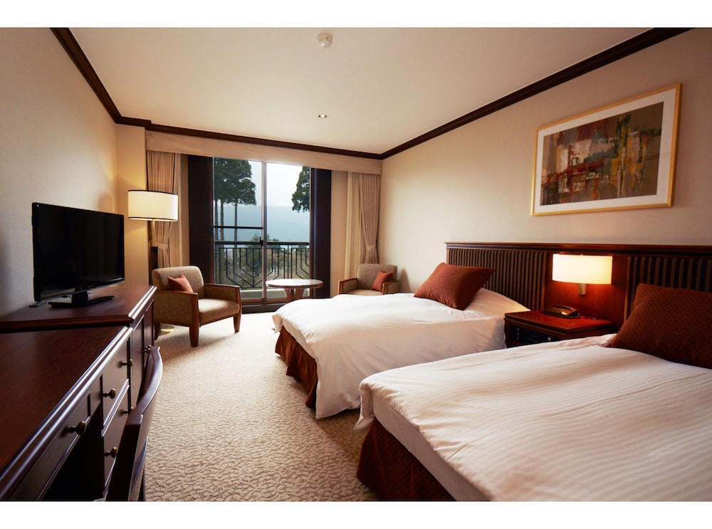 スタンダード ツインルーム | 箱根・芦ノ湖畔 山のホテル