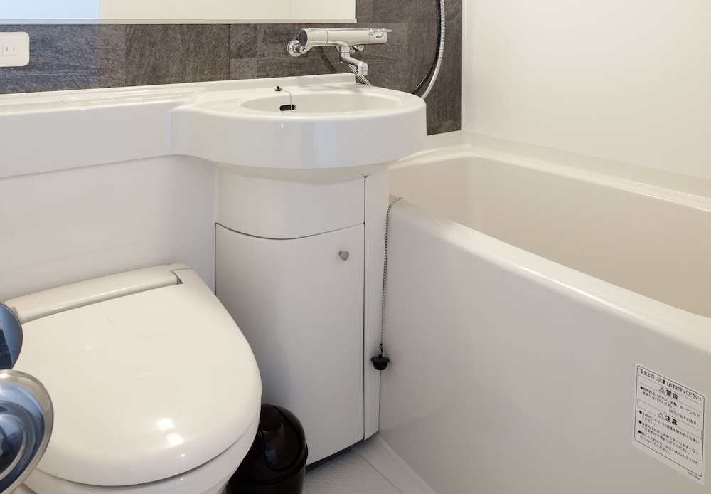 ツインルーム（和室） バスルーム0 | プレミアムホテルinりんくう