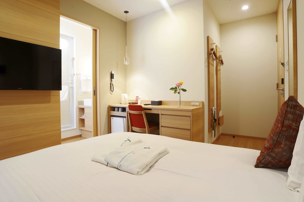 スーペリアダブル 禁煙 シャワーブース (バスタブなし) 客室1 | レッドルーフイン&スイーツ大阪難波・日本橋