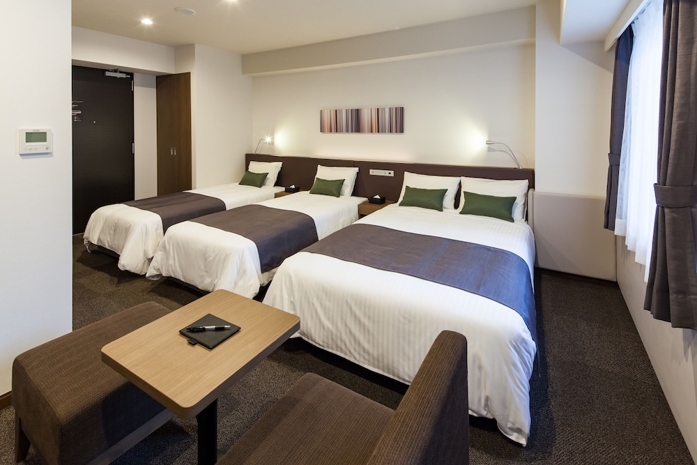 ファミリー ルーム 客室1 | ワイズホテル阪神尼崎駅前