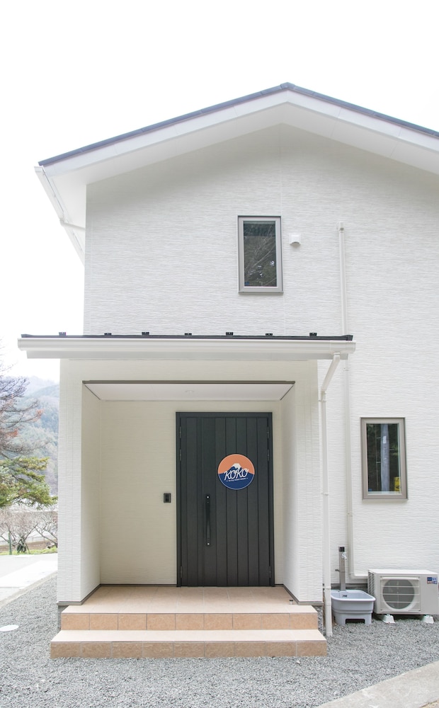 内部エントランス1 | 貸別荘 KOKO