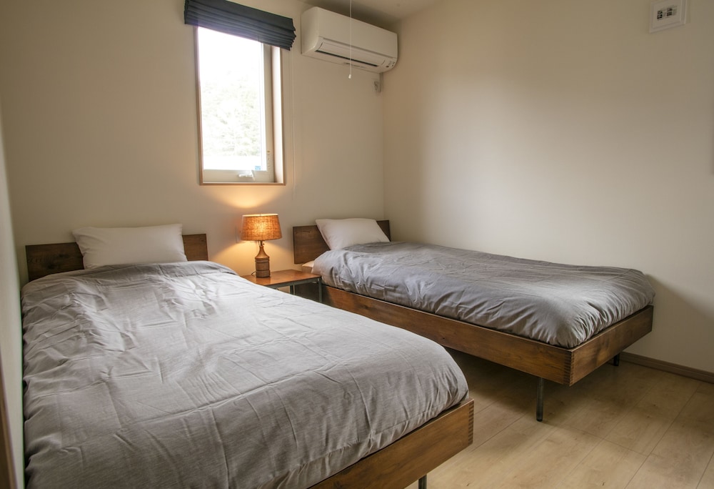 客室1 | 貸別荘 KOKO