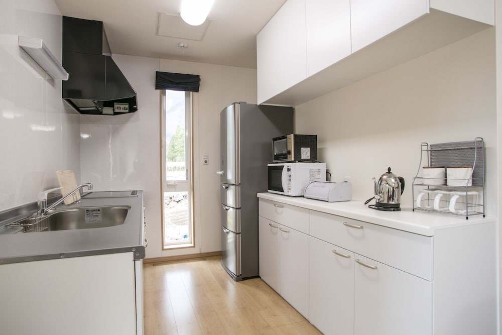 5ベッドルーム ハウス(一棟貸し） 専用簡易キッチン0 | 貸別荘 KOKO