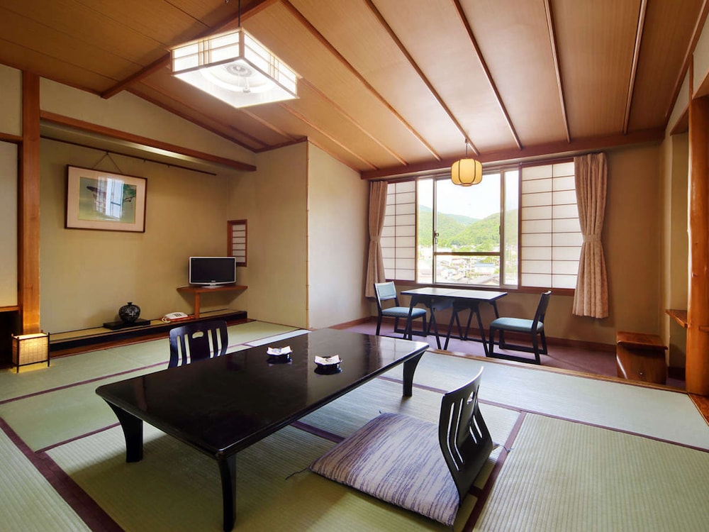 スタンダード和室 禁煙 | 果実の山 あづま屋