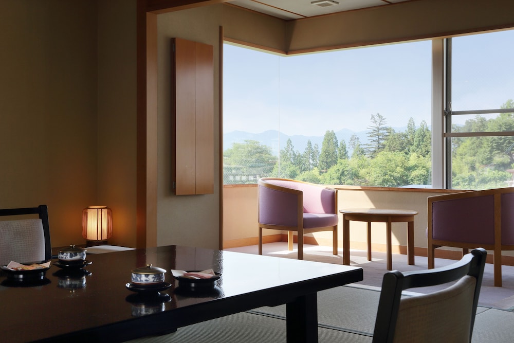 禁煙 和室, 12～17畳, 広縁付きグレードアップ客室 (雅館) 部屋からの景観0 | 果実の山 あづま屋