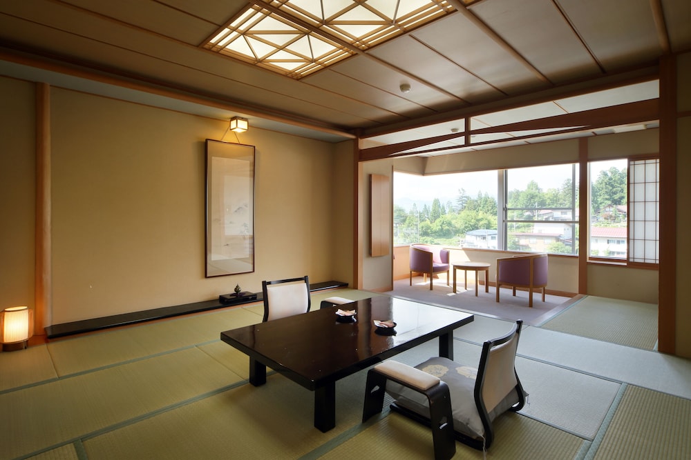 禁煙 和室, 12～17畳, 広縁付きグレードアップ客室 (雅館) | 果実の山 あづま屋