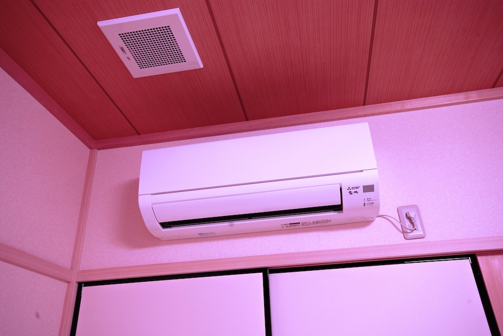 リニューアル和室8畳(トイレ付)(共用バスルーム) 客室の設備とサービス1 | 高野山 増福院