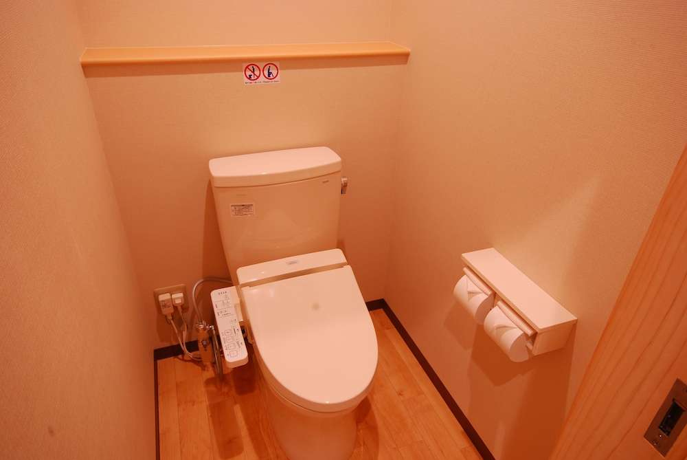 リニューアル和室8畳(トイレ付)(共用バスルーム) バスルーム0 | 高野山 増福院