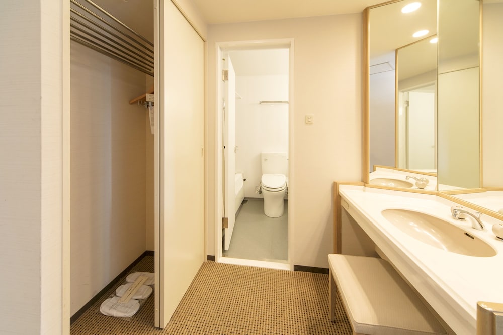 ツインルーム 喫煙可 客室1 | 神戸 西神オリエンタルホテル