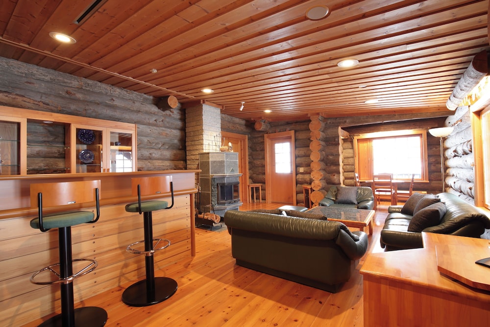 コテージ シルバーパイン 禁煙 (サウナ付、シャワーのみ) | ログホテル ザ メープルロッジ