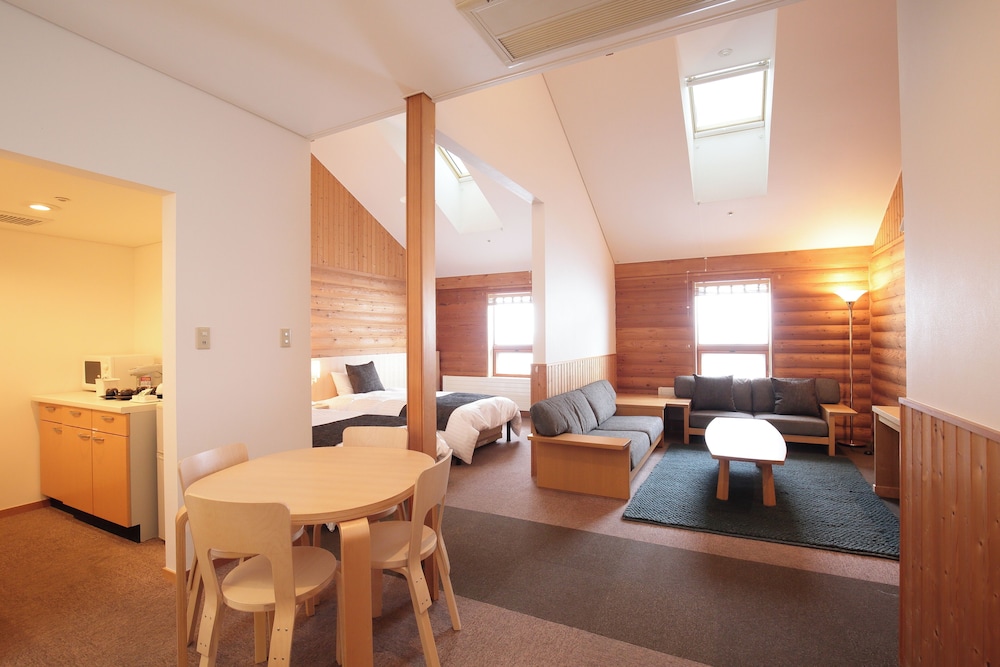 スイート ホワイトバーチ 禁煙 (サウナ付) | ログホテル ザ メープルロッジ