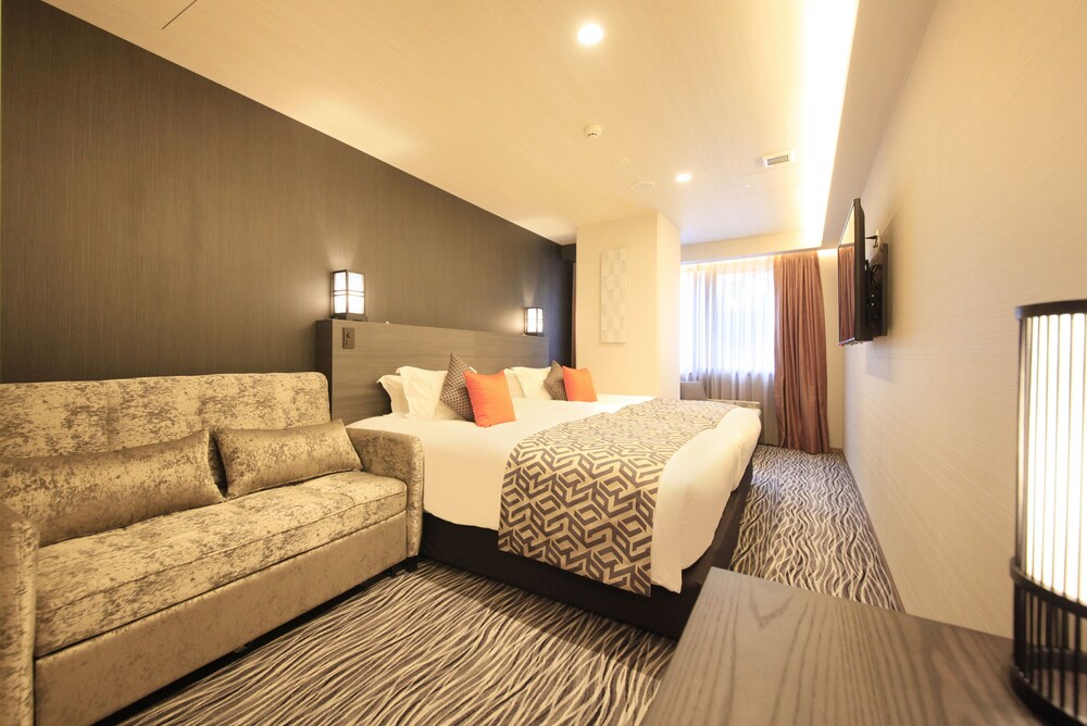 デラックスツインルーム 喫煙可 (セミダブルベッド2台) - Extrabed is from 3rd Adult 客室1 | センチュリオンホテル クラシック 奈良