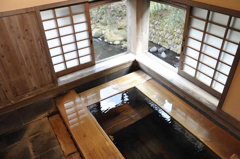 和洋室　Aタイプ　【和室8畳+洋間8畳】 大浴場0 | 黒川温泉 夢龍胆 花泊まり