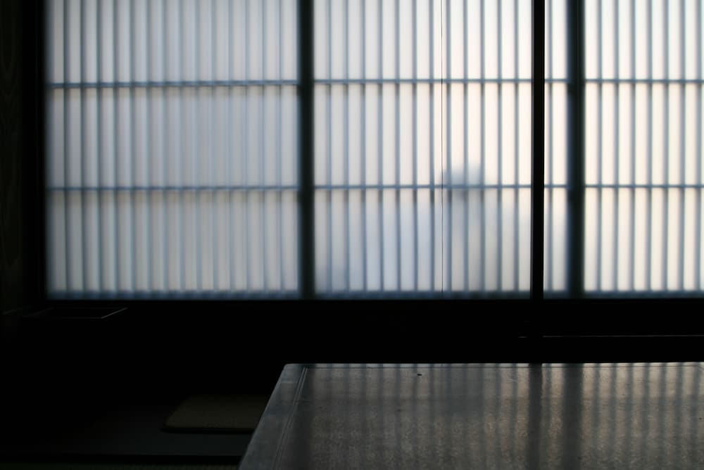 スタンダード ツインルーム 共用バスルーム 部屋からの景観0 | はる家 梅小路