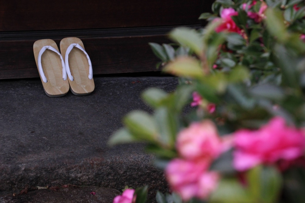 クラシック 4 人部屋 禁煙 客室1 | はる家 ならまち