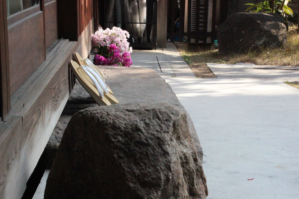 クラシック トリプルルーム 禁煙 客室1 | はる家 ならまち