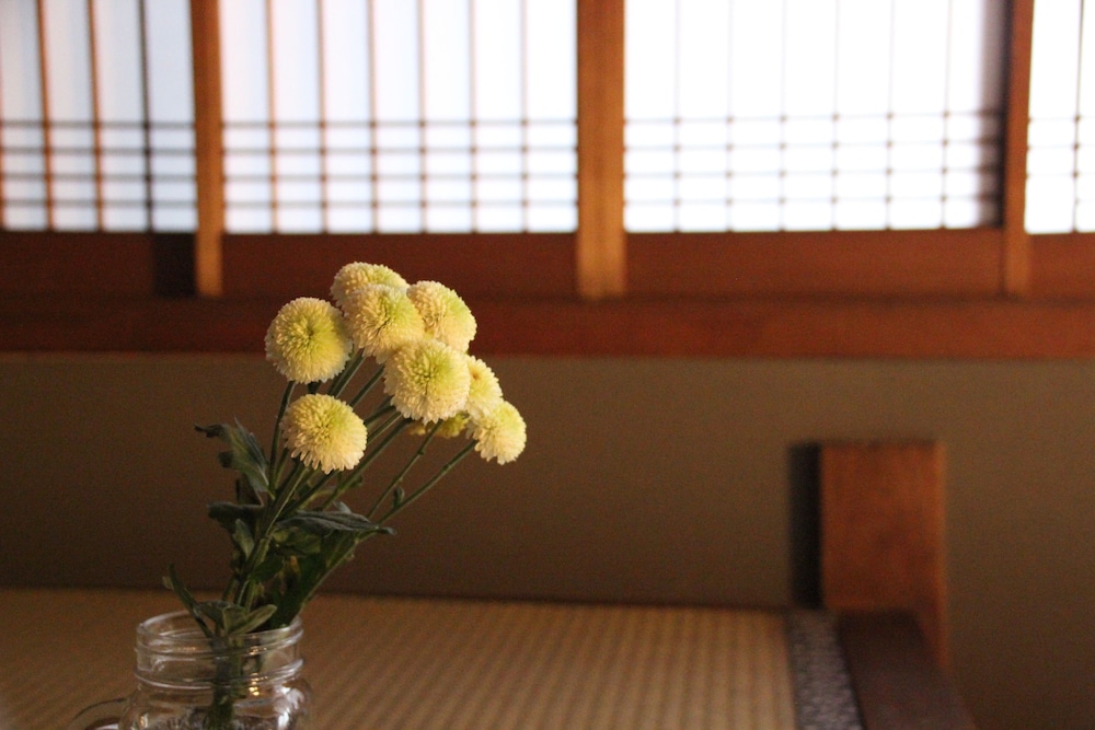 クラシック ツインルーム 禁煙 客室1 | はる家 ならまち