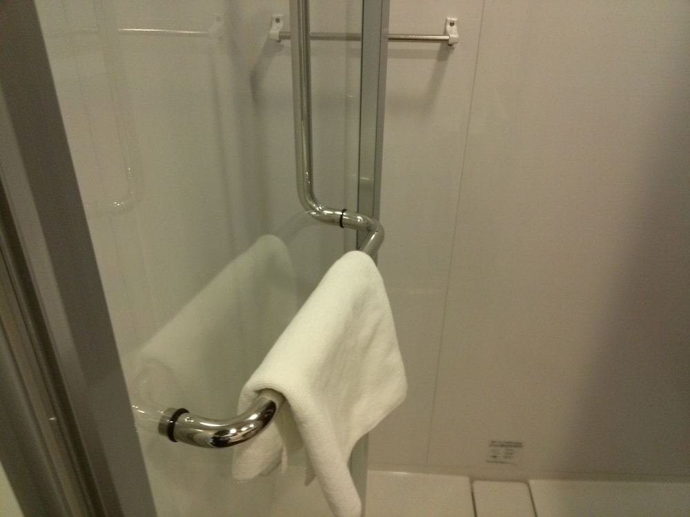 スタンダードダブル バスルームの設備3 | the b 新橋