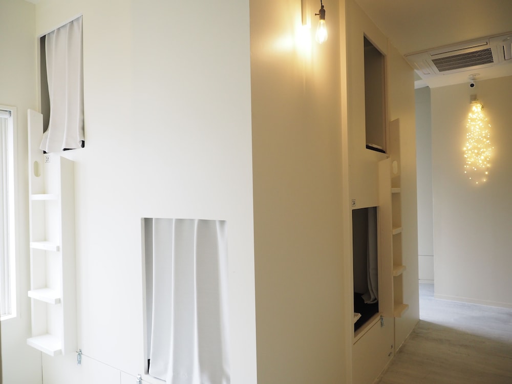 4名様用 BUNKベッド（女性専用） 客室2 | アーモンド ホステル & カフェ 渋谷