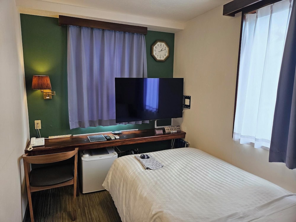 セミダブルルーム 喫煙 | ビジネスホテル林荘