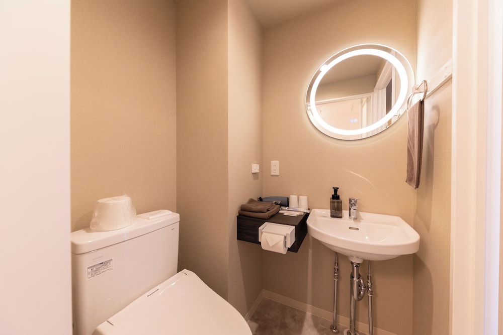 ツインルーム 禁煙 シャワーブースのみ バスルーム0 | ビジネスホテル林荘