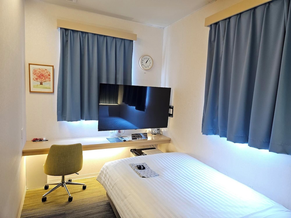 セミダブルルーム 禁煙 客室3 | ビジネスホテル林荘