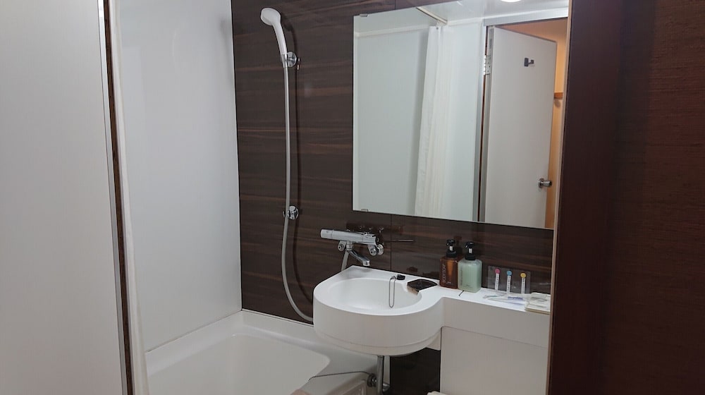 セミダブルルーム 喫煙可 バスルーム0 | ビジネスホテル林荘