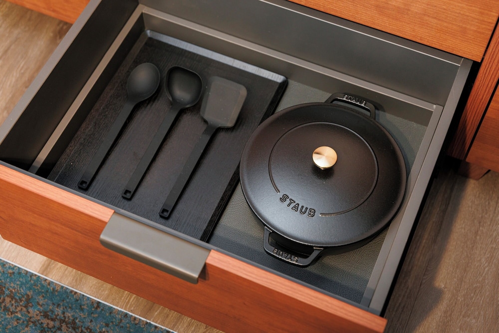 NEW オリエンタル プレミア レジデンス禁煙、ミニキッチン、洗濯乾燥機付き 専用簡易キッチン2 | なんばオリエンタルホテル
