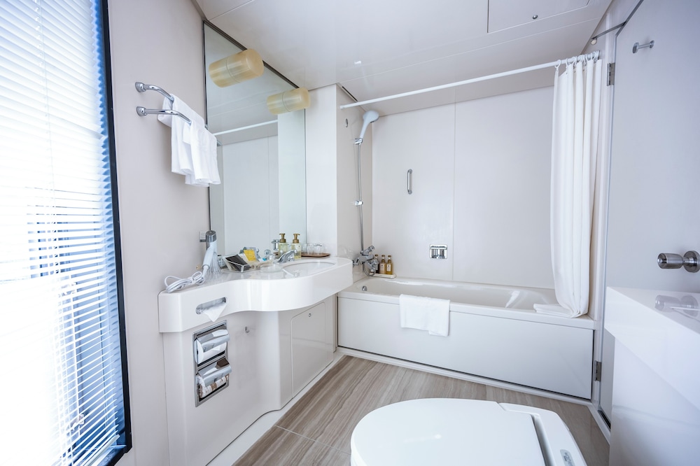 【21~30階】スイートシングルベッド2台 禁煙 バスルーム1 | びわ湖大津プリンスホテル