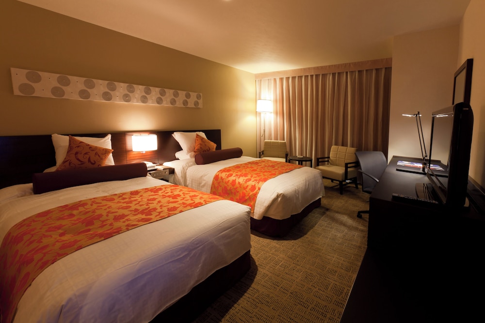 スタンダード ルーム シングルベッド 2 台 (Top Floor) 客室1 | ANAクラウンプラザホテル長崎グラバーヒル by IHG