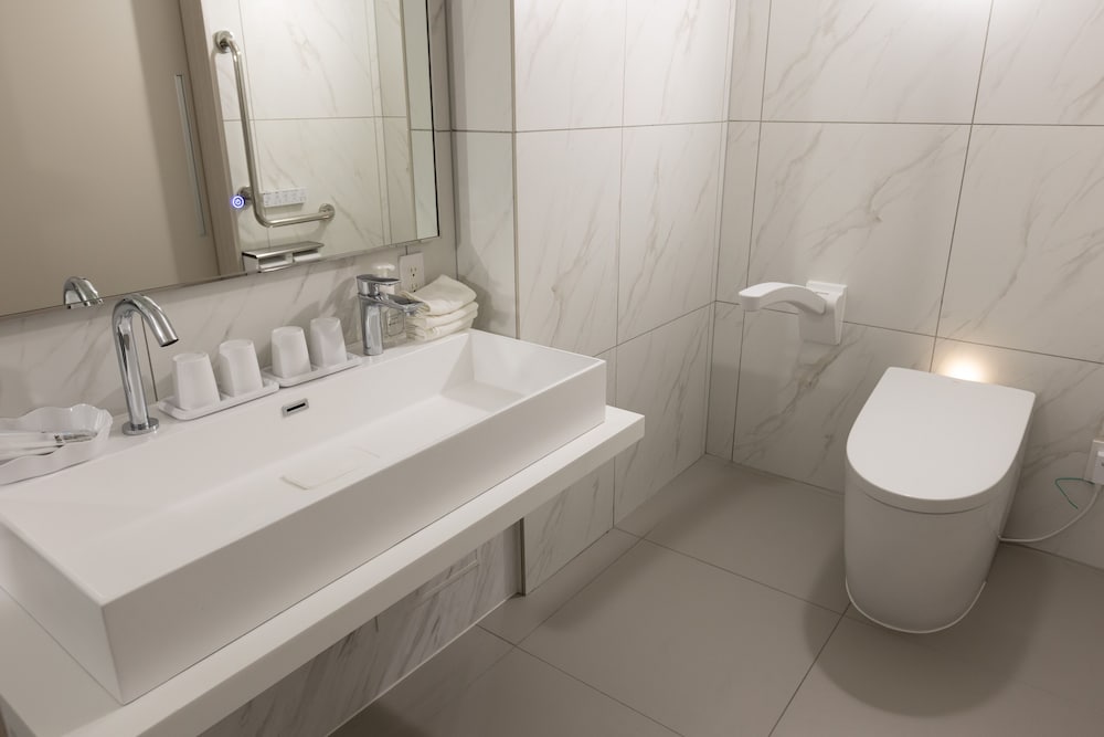 スーペリアフォースルーム 禁煙 バスルーム1 | ホテルローズガーデン新宿