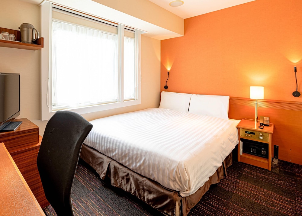 スタンダード ルーム クイーンベッド 1 台 禁煙 客室3 | コンフォートイン東京六本木